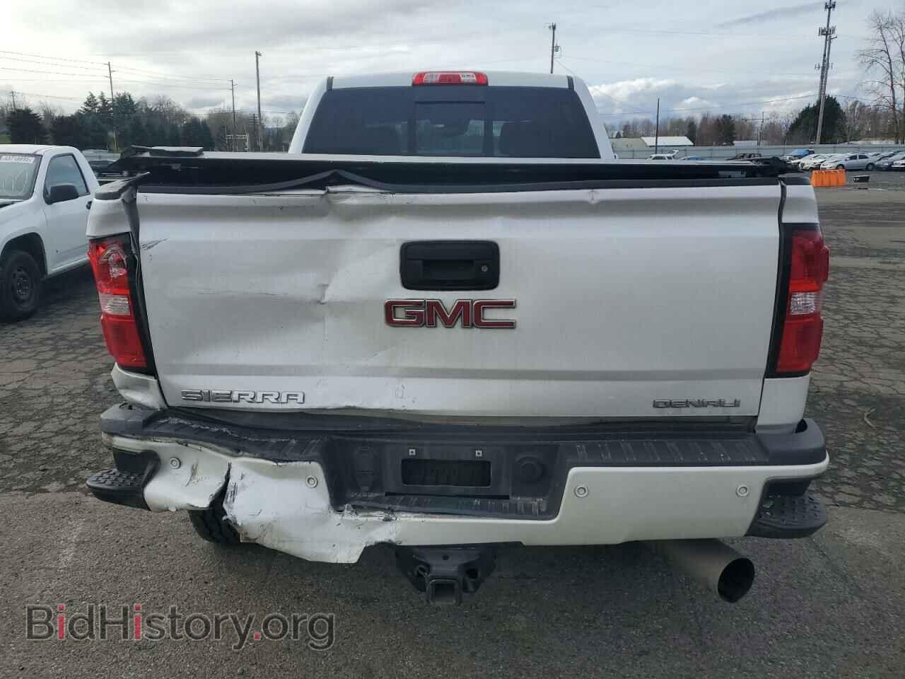 2018 GMC SIERRA - VIN: 1GT12UEY2JF208111 - Фото 6