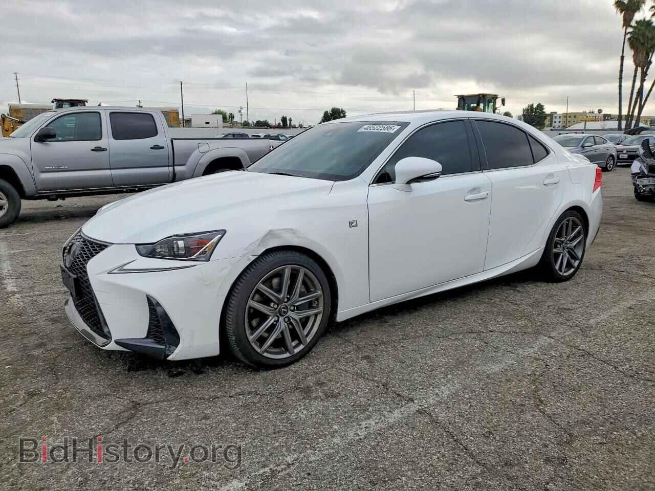 Фотография JTHBE1D28H5029741 - LEXUS IS 2017