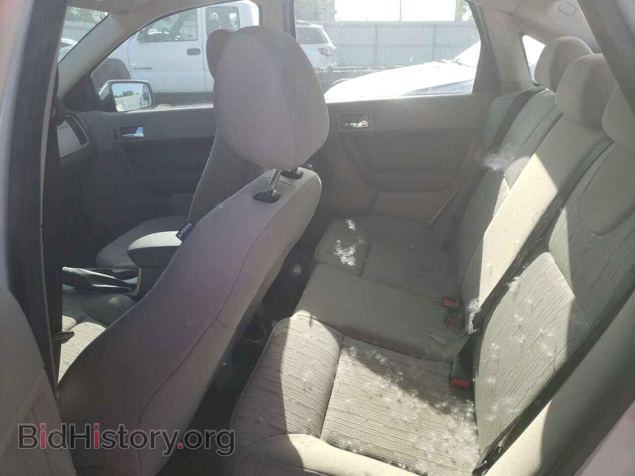 2009 FORD FOCUS - VIN: 1FAHP35N49W181821 - Photo 6