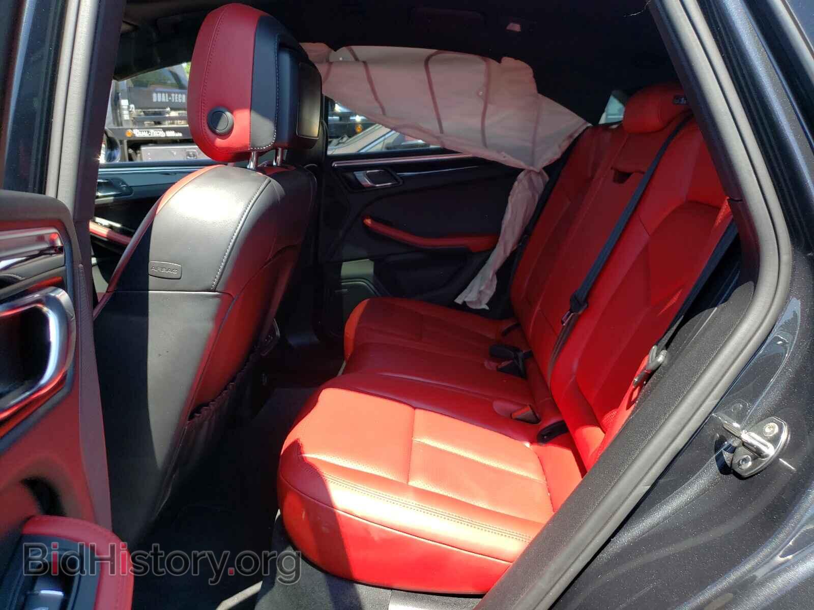 2018 PORSCHE MACAN - VIN: WP1AB2A51JLB34745 - Photo 6