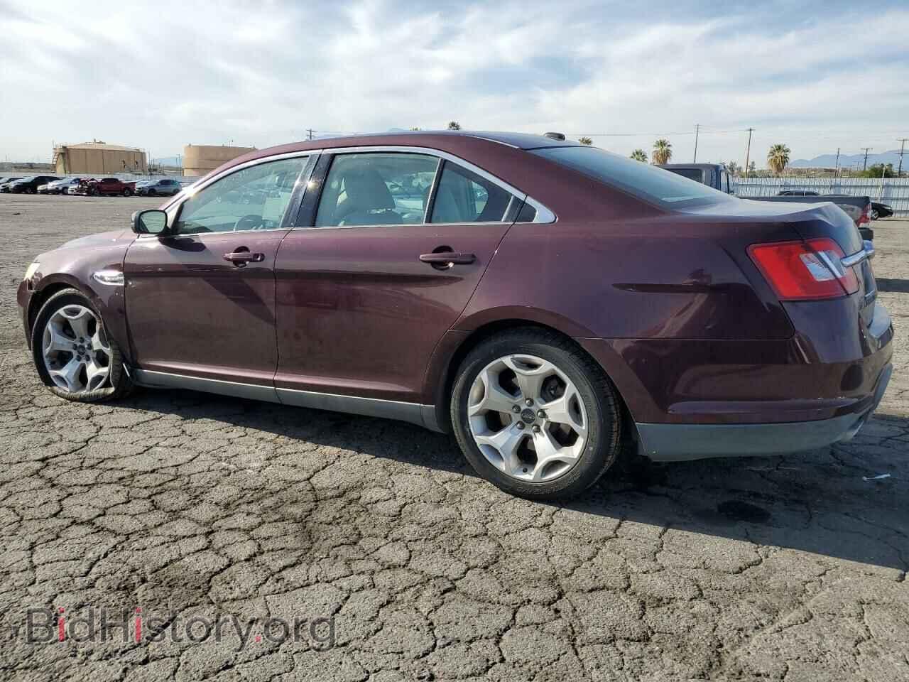 2011 FORD TAURUS - VIN: 1FAHP2EW2BG117568 - Фото 2