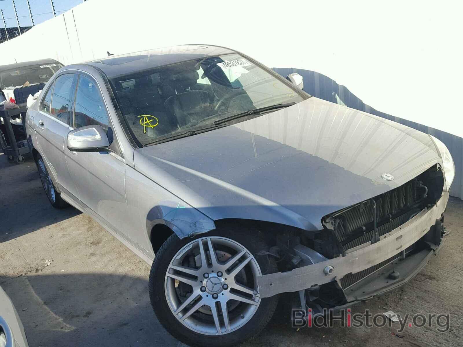 Photo WDDGF56X68R026906 - MERCEDES-BENZ C 350 2008