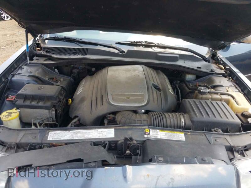 2007 Chrysler 300 (VIN 2C3KA63H77H733022) — photo 7 of 10