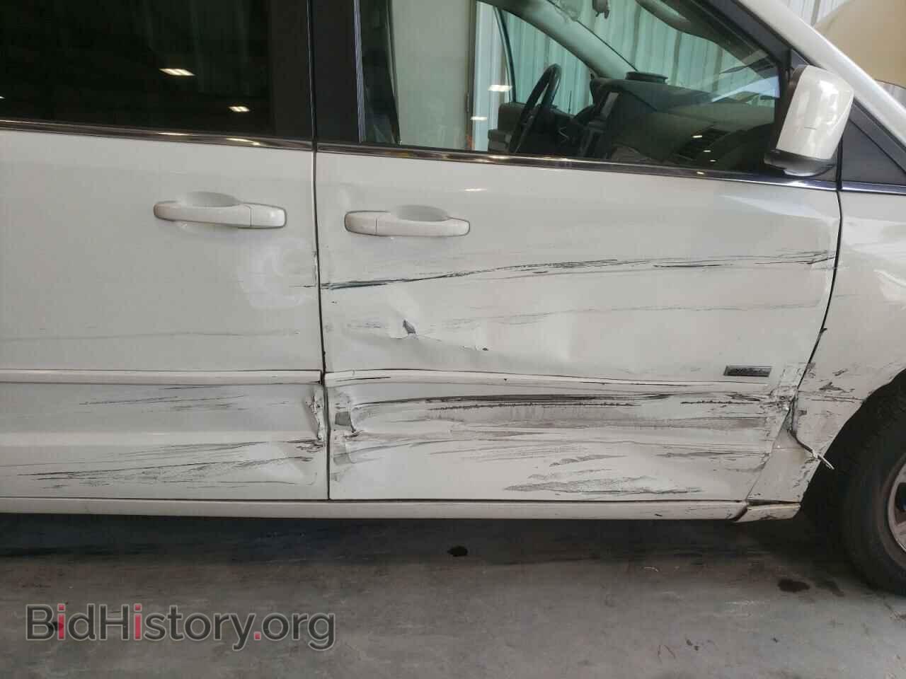 2008 CHRYSLER MINIVAN - VIN: 2A8HR54P58R787857 - Фото 9