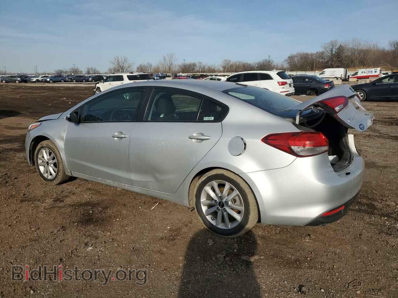2017 KIA FORTE - VIN: 3KPFL4A77HE002996 - Фото 2