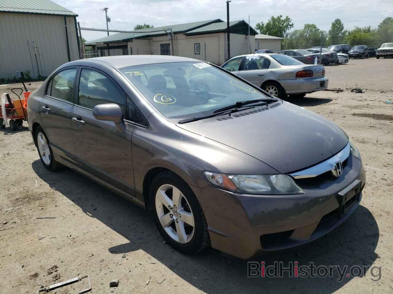 Photo 19XFA1F62BE020494 - HONDA CIVIC 2011