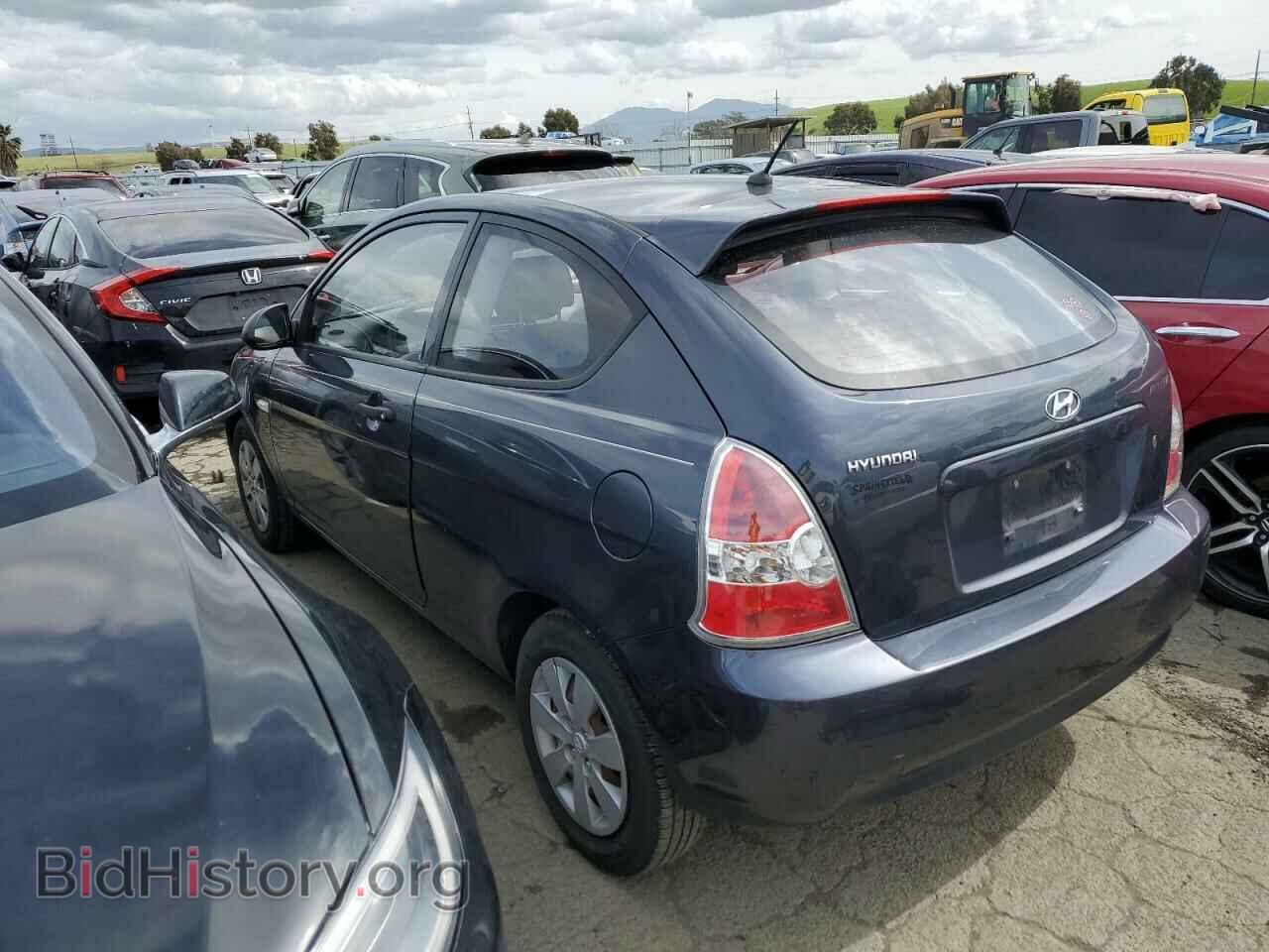 2008 HYUNDAI ACCENT - VIN: KMHCM36C98U072366 - Фото 2