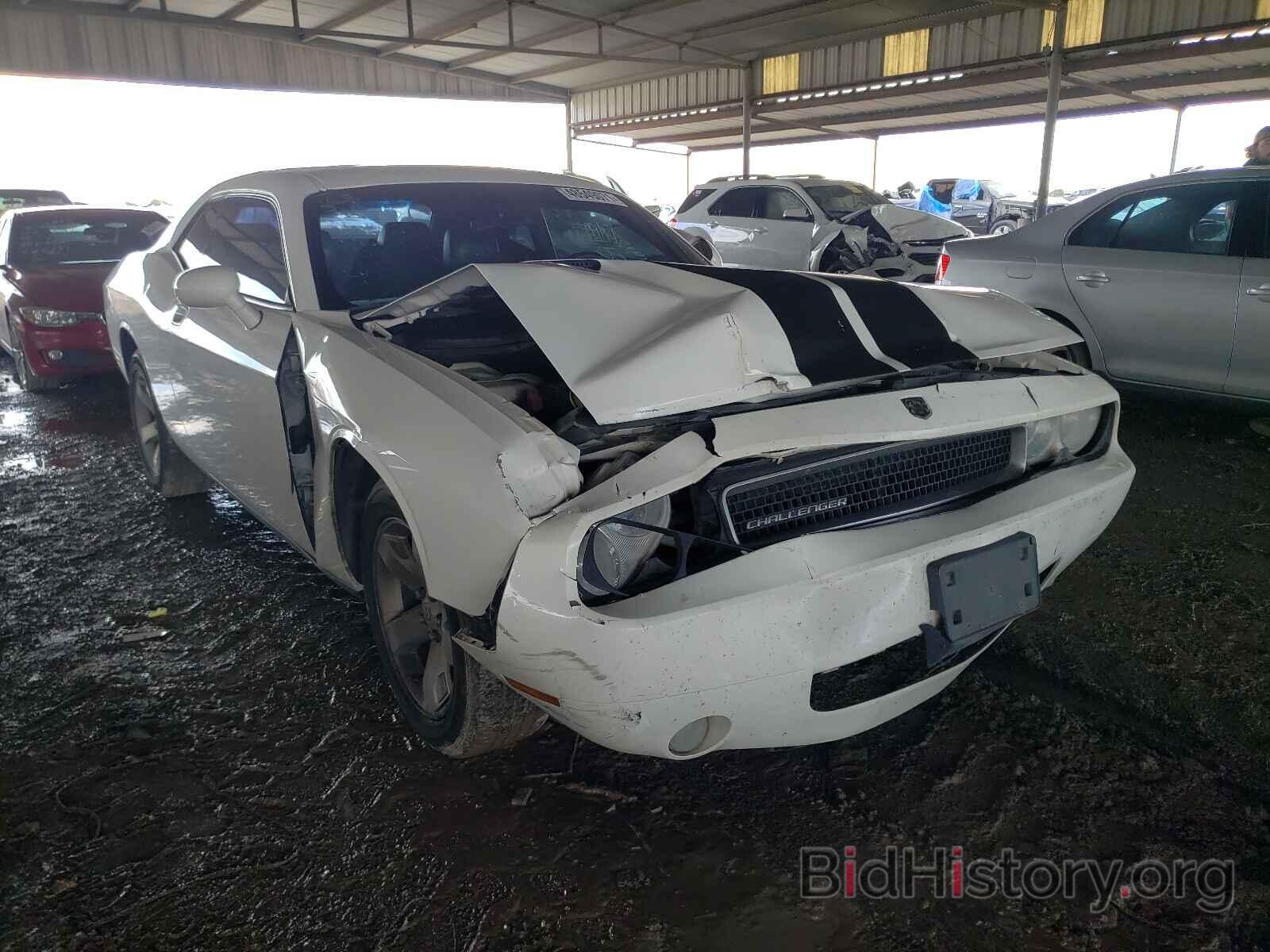 Photo 2B3LJ44VX9H618685 - DODGE CHALLENGER 2009