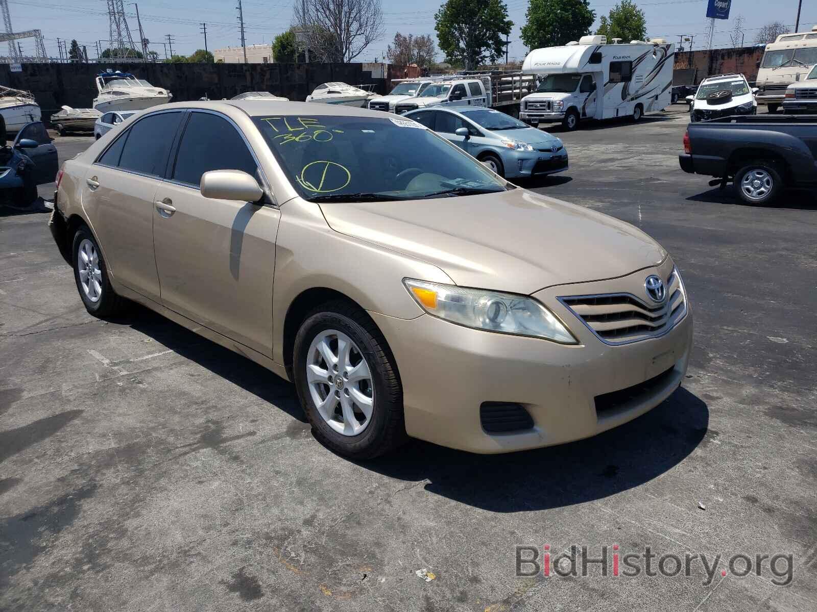 Photo 4T1BF3EK1BU752509 - TOYOTA CAMRY 2011