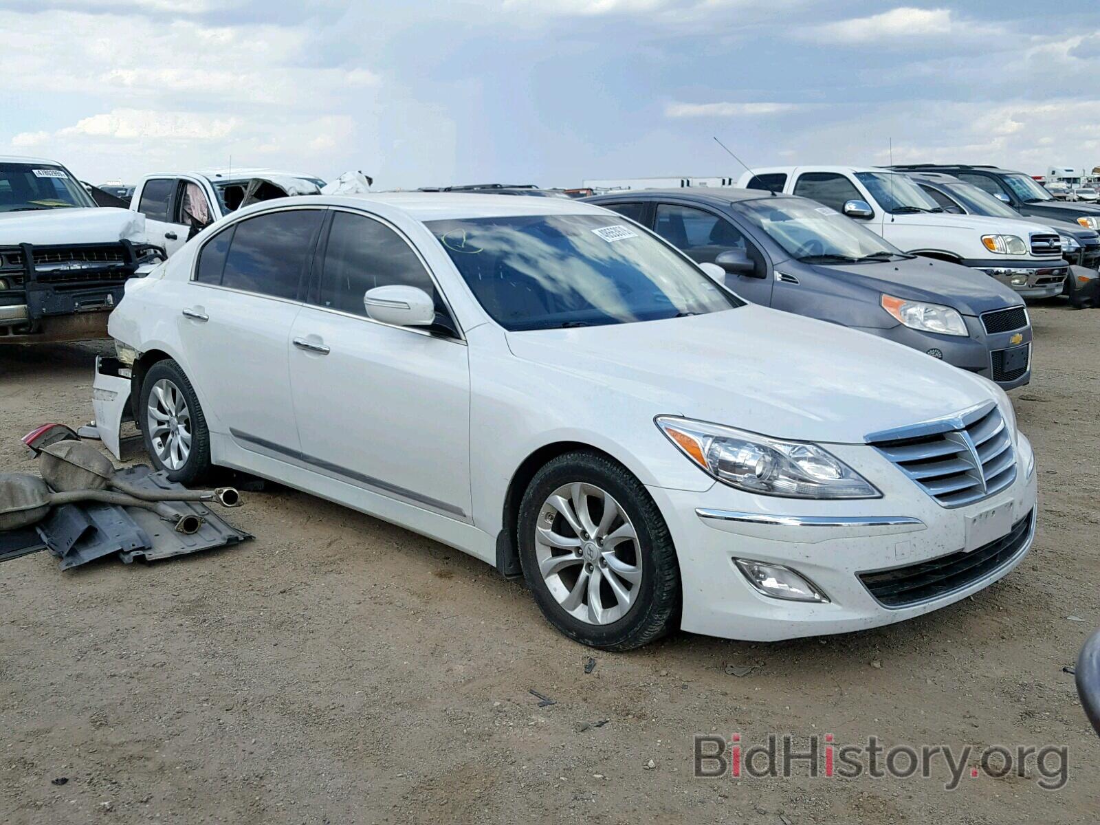 Photo KMHGC4DD8DU224315 - HYUNDAI GENESIS 2013