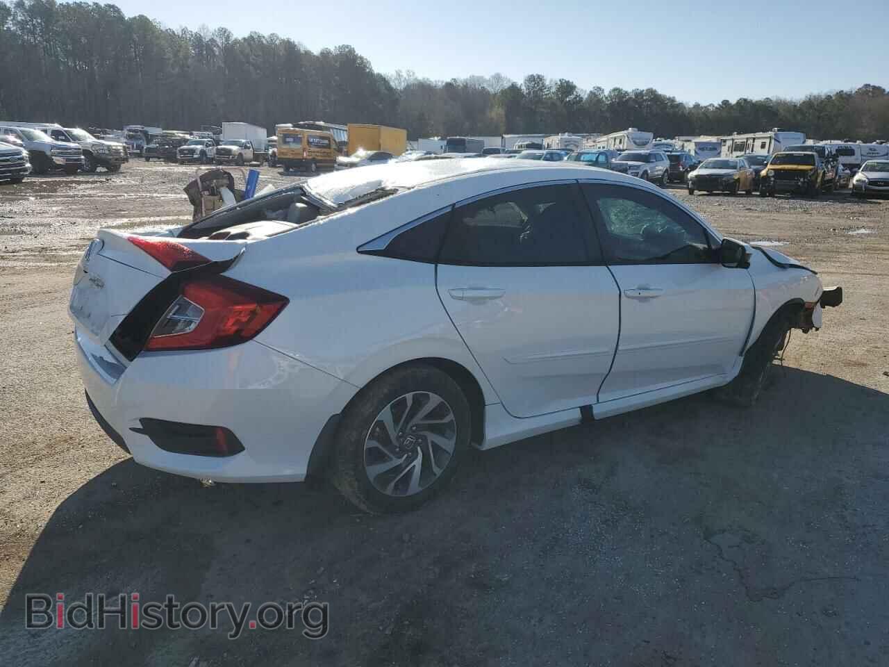 2018 HONDA CIVIC - VIN: 19XFC2F74JE014011 - Фото 3