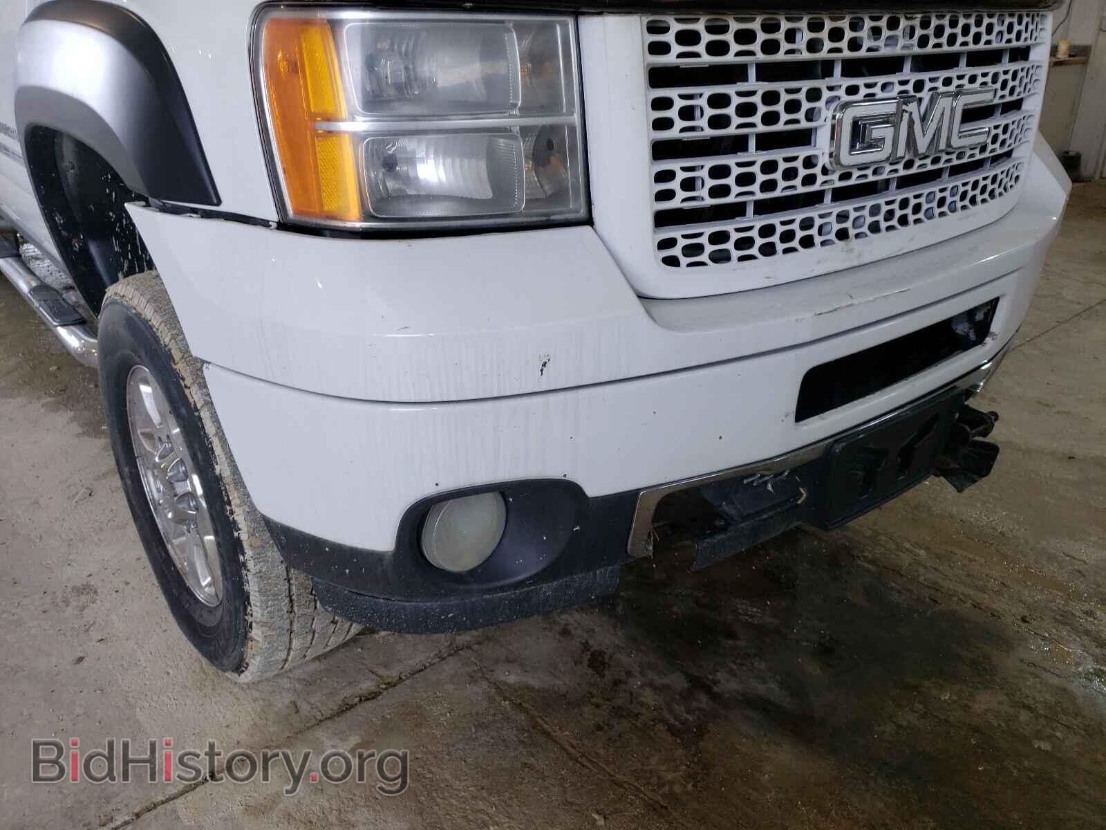 2011 GMC SIERRA - VIN: 1GT125C85BF208081 - Фото 9
