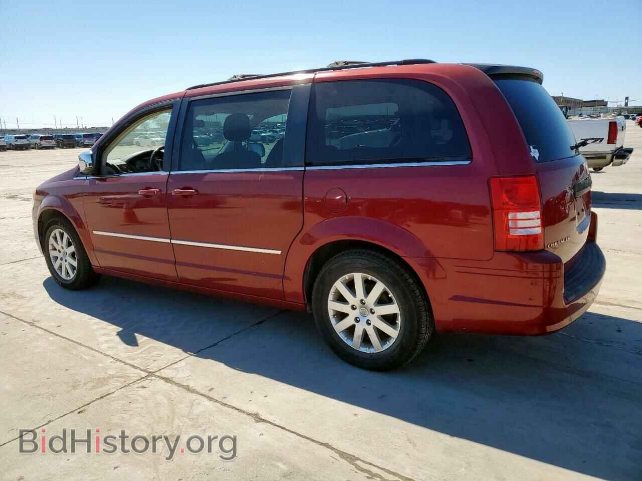 2010 CHRYSLER MINIVAN - VIN: 2A4RR8D15AR436780 - Photo 2