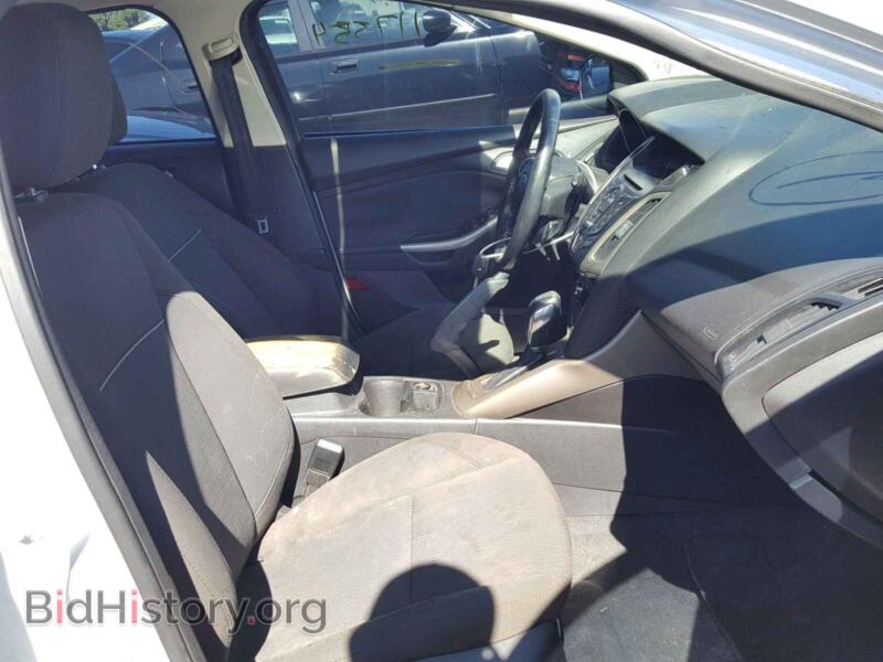 2012 Ford FOCUS (VIN 1FAHP3M27CL206663) — photo 5 of 10