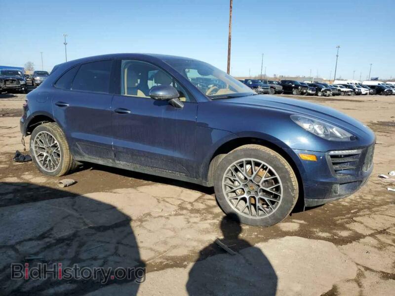 2016 Porsche MACAN (VIN WP1AB2A58GLB41345) — photo 4 of 13