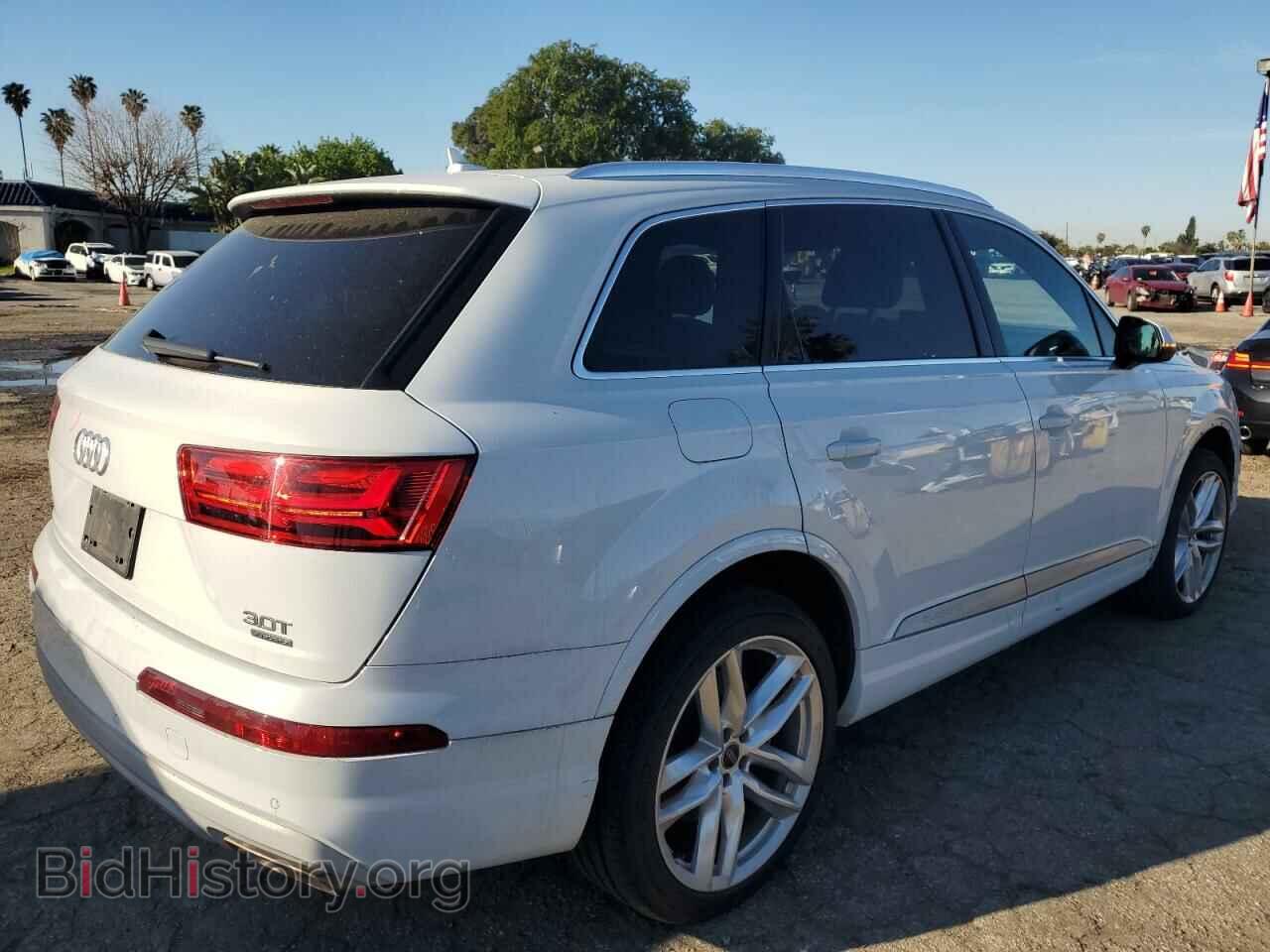 2017 AUDI Q7 - VIN: WA1VAAF73HD034896 - Фото 3