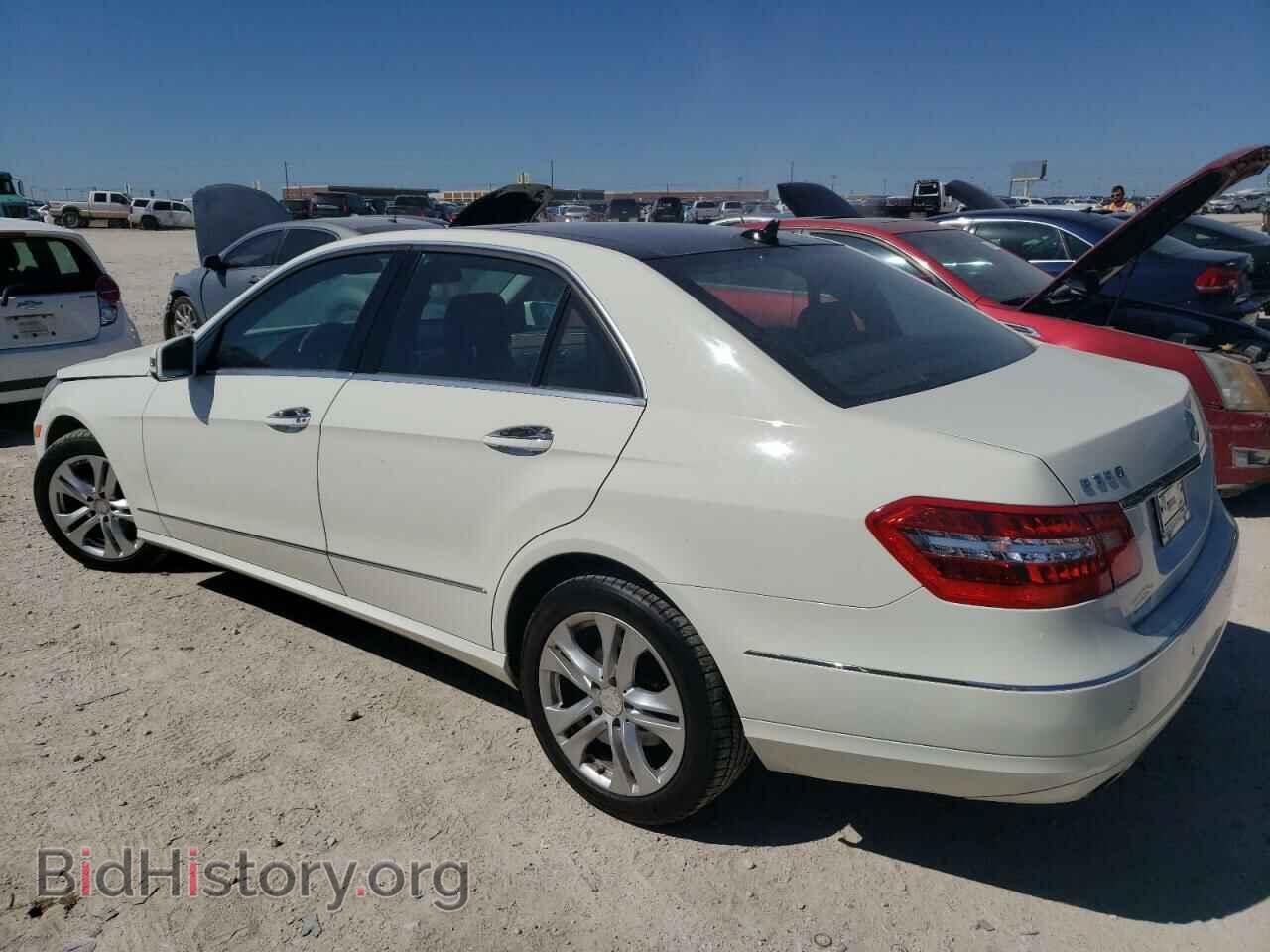 2011 MERCEDES-BENZ E-CLASS - VIN: WDDHF8HB3BA367872 - Фото 2