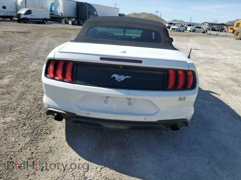 2018 Ford ALL MODELS (VIN 1FATP8UH1J5111786) — photo 6 of 12