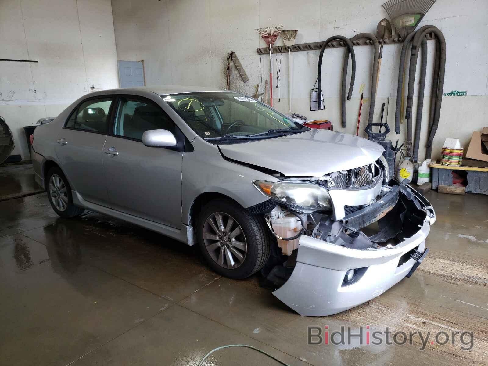 Photo 1NXBU4EE1AZ259398 - TOYOTA COROLLA 2010