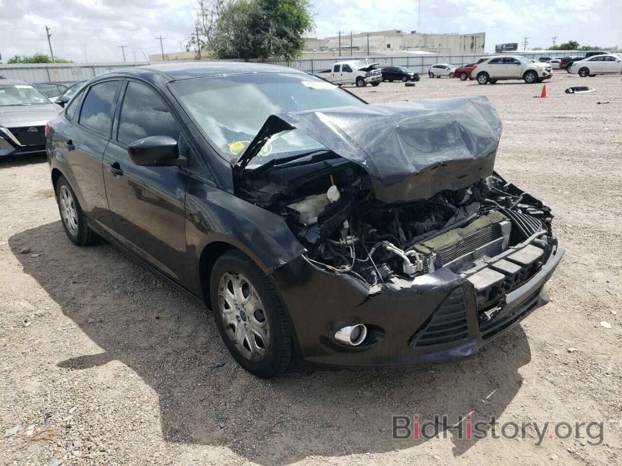 Photo 1FAHP3F28CL312455 - FORD FOCUS 2012