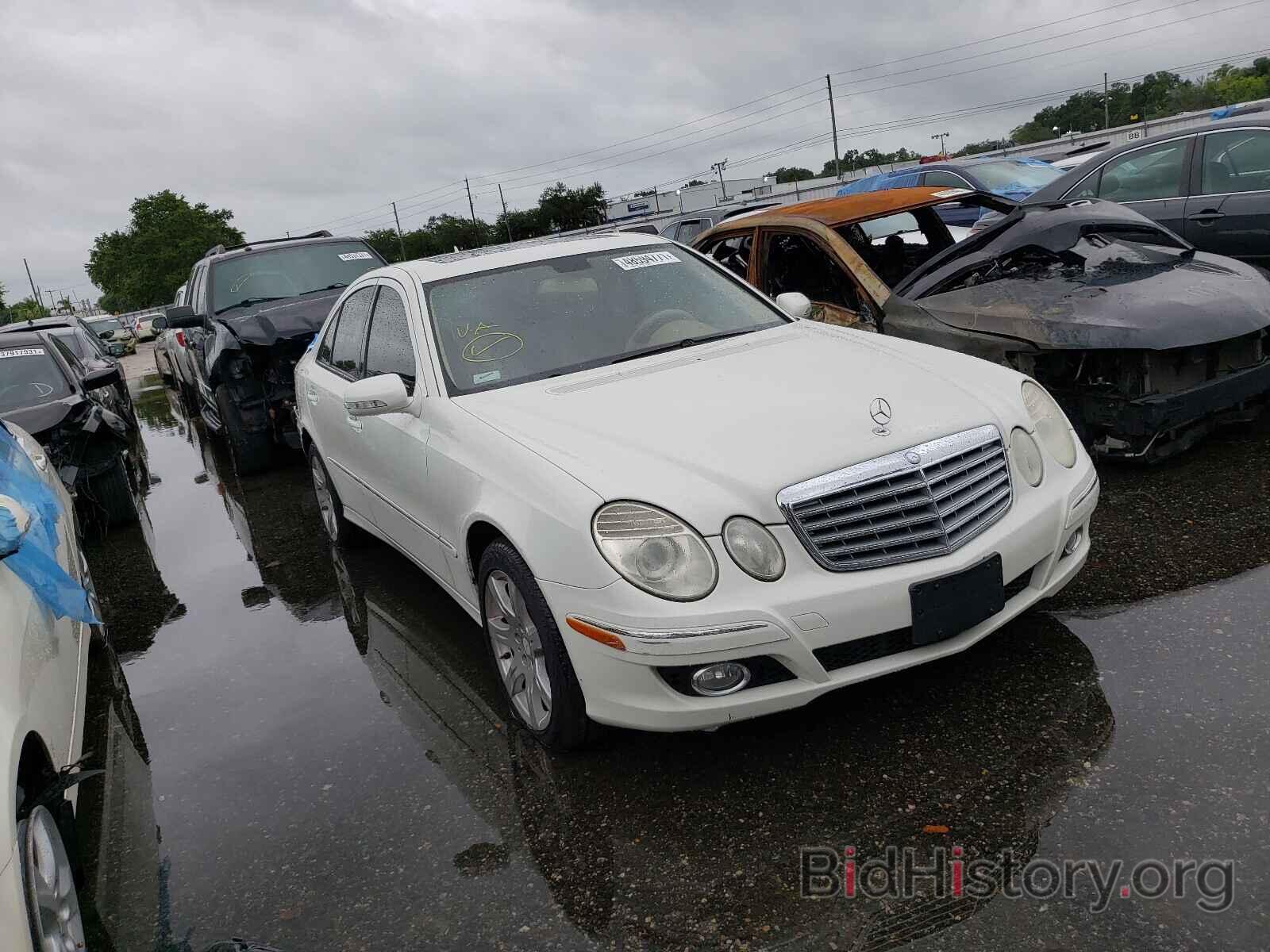 Photo WDBUF56X28B215461 - MERCEDES-BENZ E-CLASS 2008