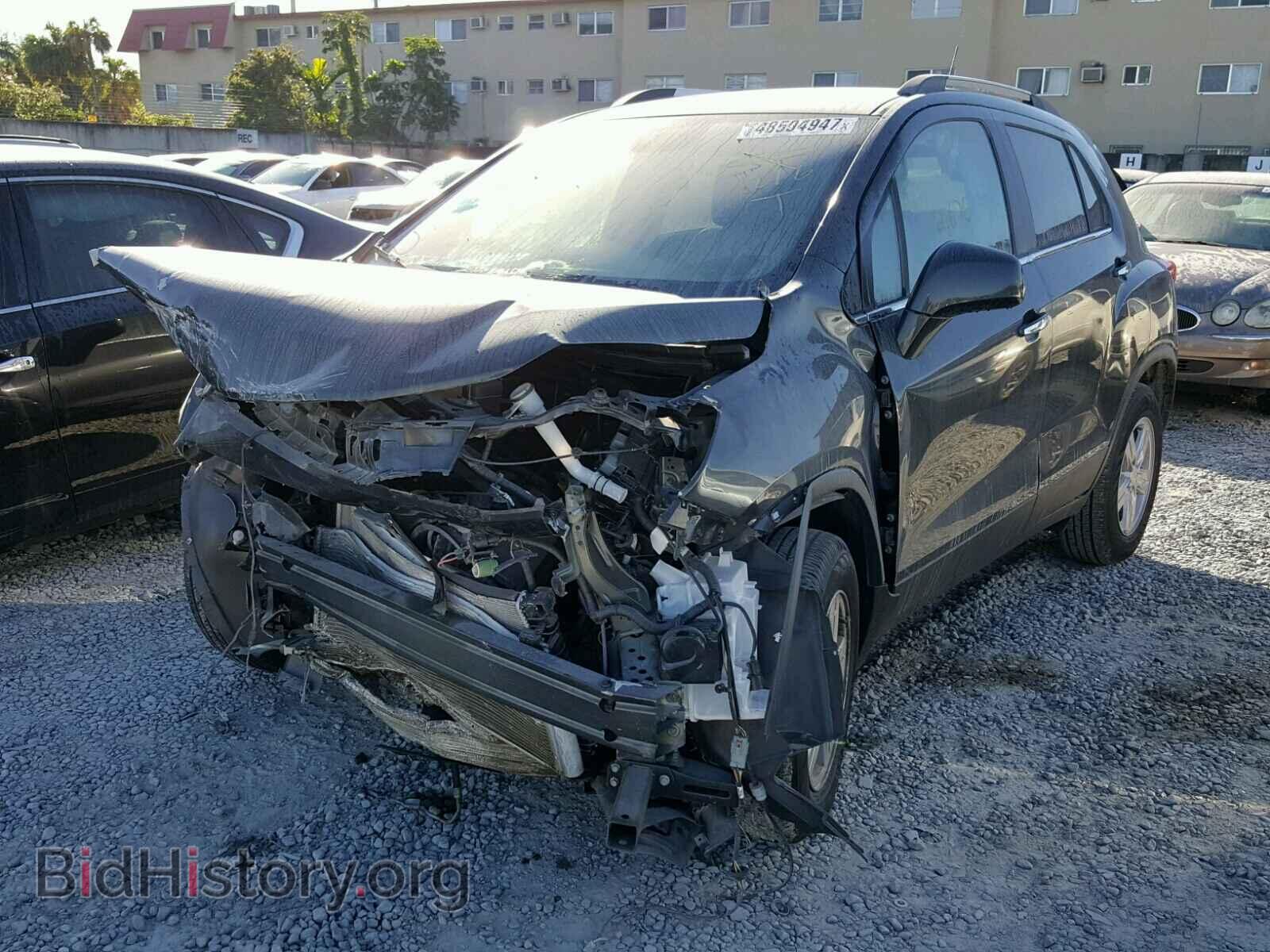 2017 CHEVROLET TRAX - VIN: 3GNCJLSB4HL146305 - Фото 2