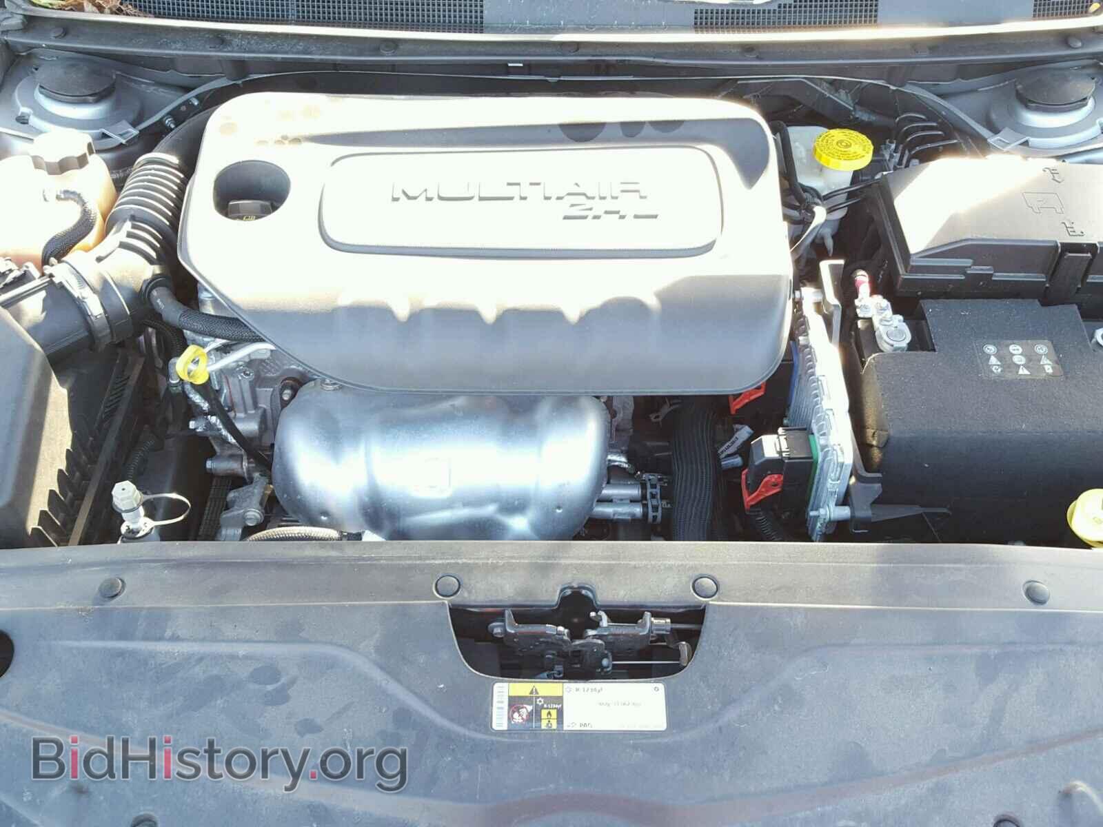 2016 CHRYSLER 200 - VIN: 1C3CCCAB5GN117497 - Фото 7