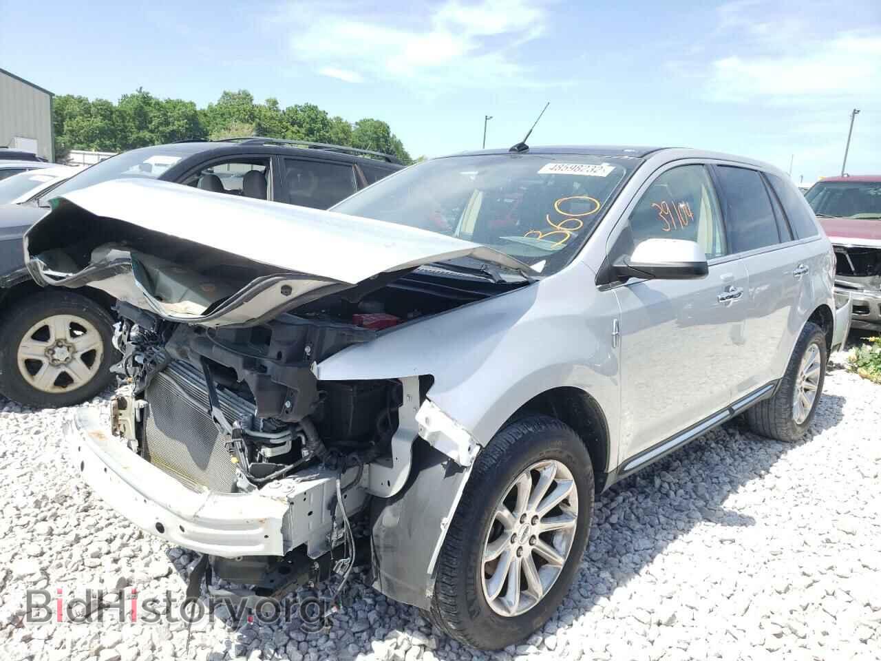 2011 LINCOLN MKX - VIN: 2LMDJ6JK8BBJ28876 - Фото 2