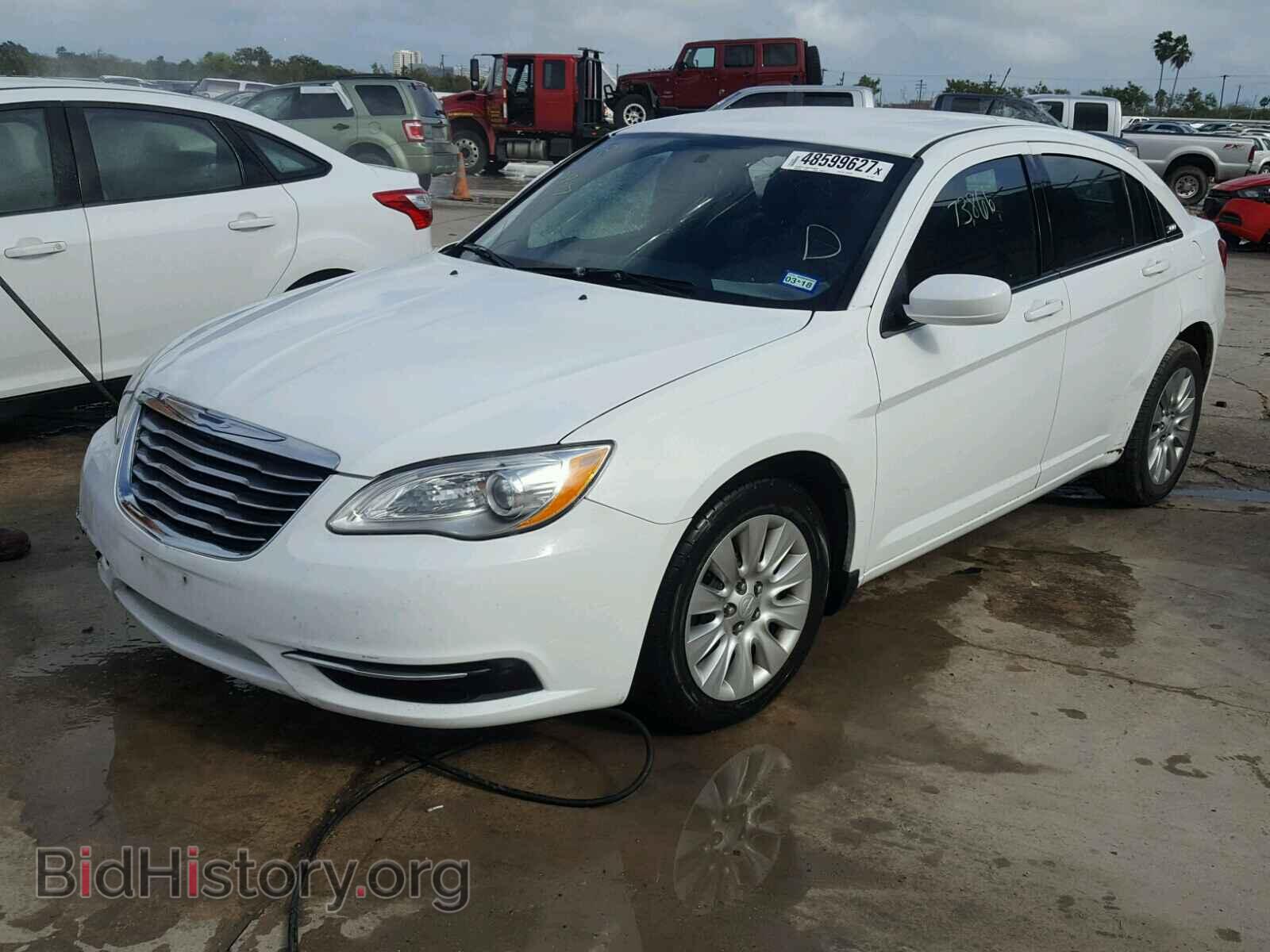 2014 CHRYSLER 200 - VIN: 1C3CCBAB1EN210427 - Фото 2
