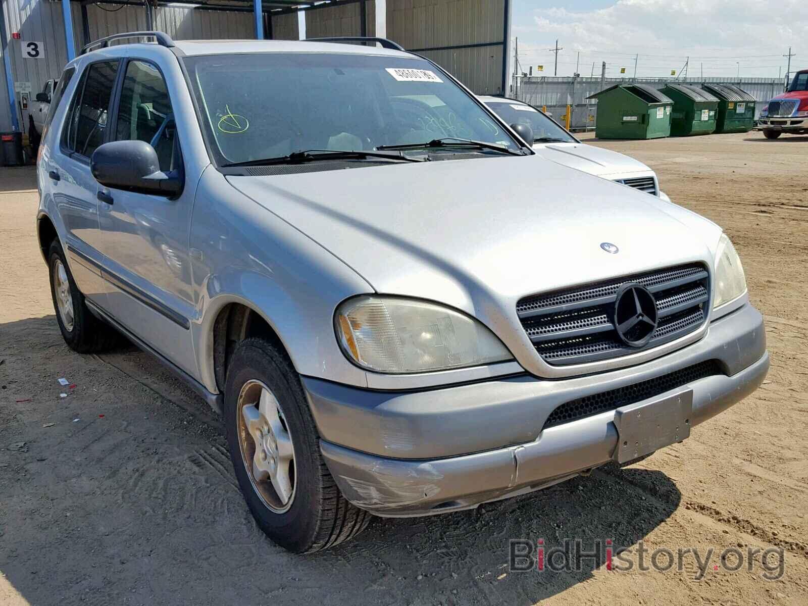 Photo 4JGAB54E4XA121860 - MERCEDES-BENZ ML 320 1999