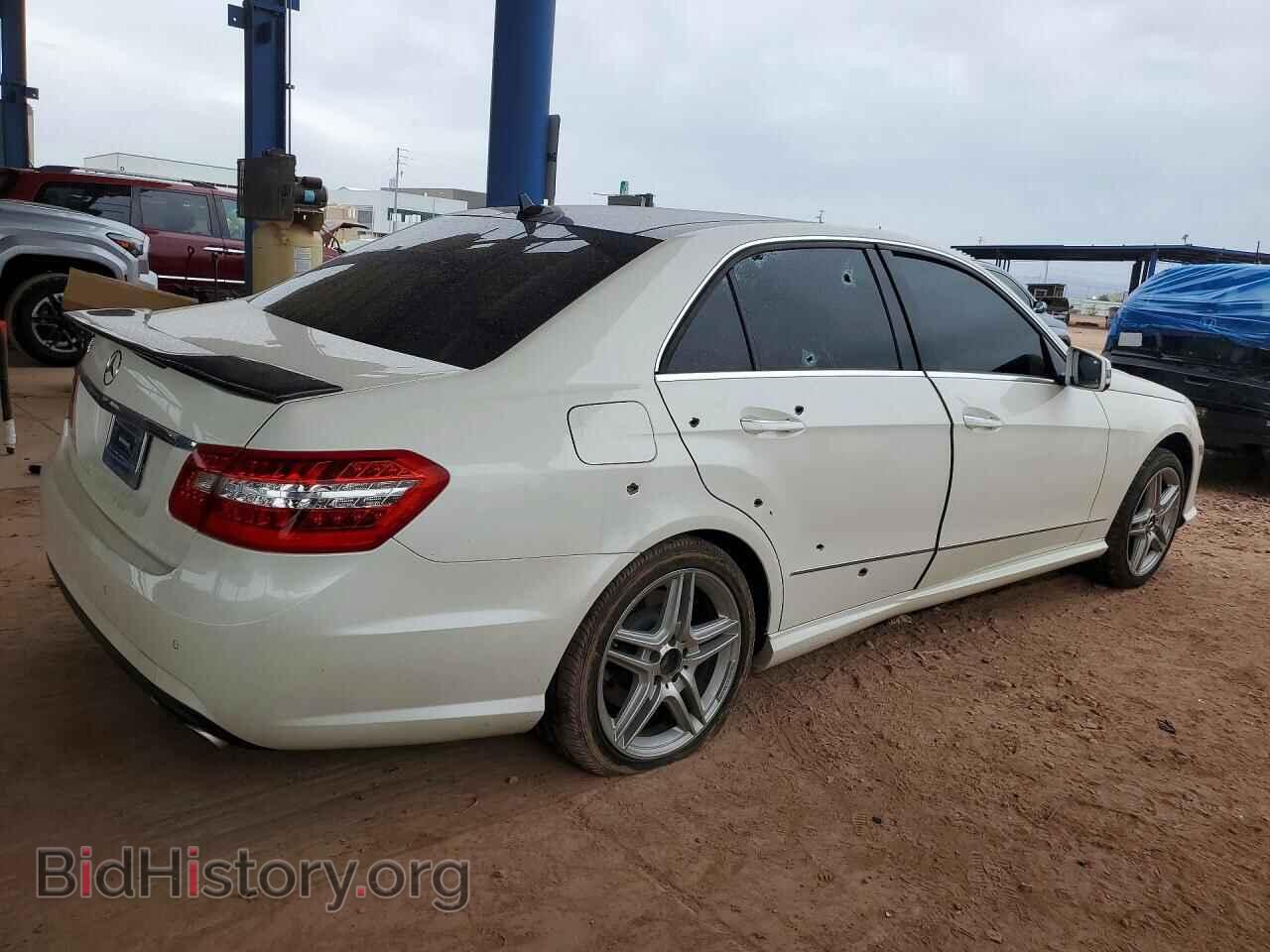 2011 MERCEDES-BENZ E-CLASS - VIN: WDDHF9AB8BA432103 - Фото 3