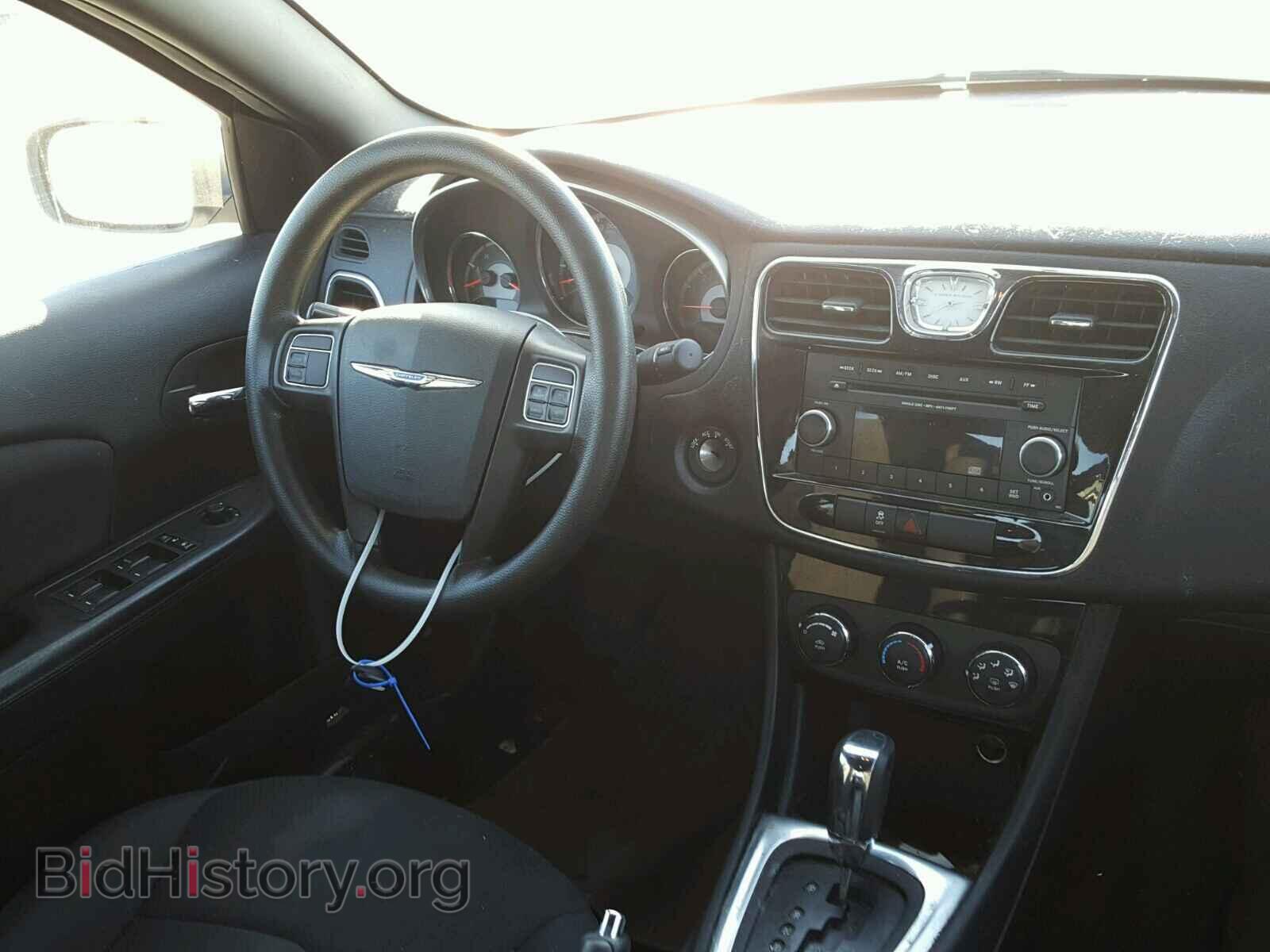 2012 CHRYSLER 200 - VIN: 1C3CCBAB9CN320946 - Фото 9