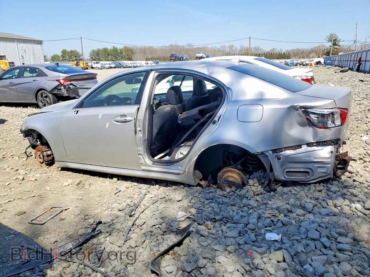 2011 LEXUS IS - VIN: JTHCF5C24B5047445 - Фото 2