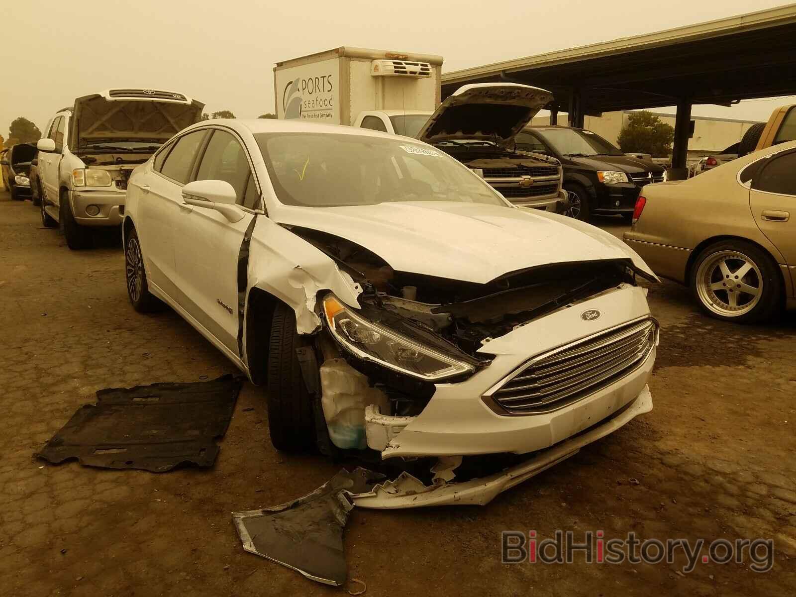 Photo 3FA6P0RU3JR181601 - FORD FUSION 2018