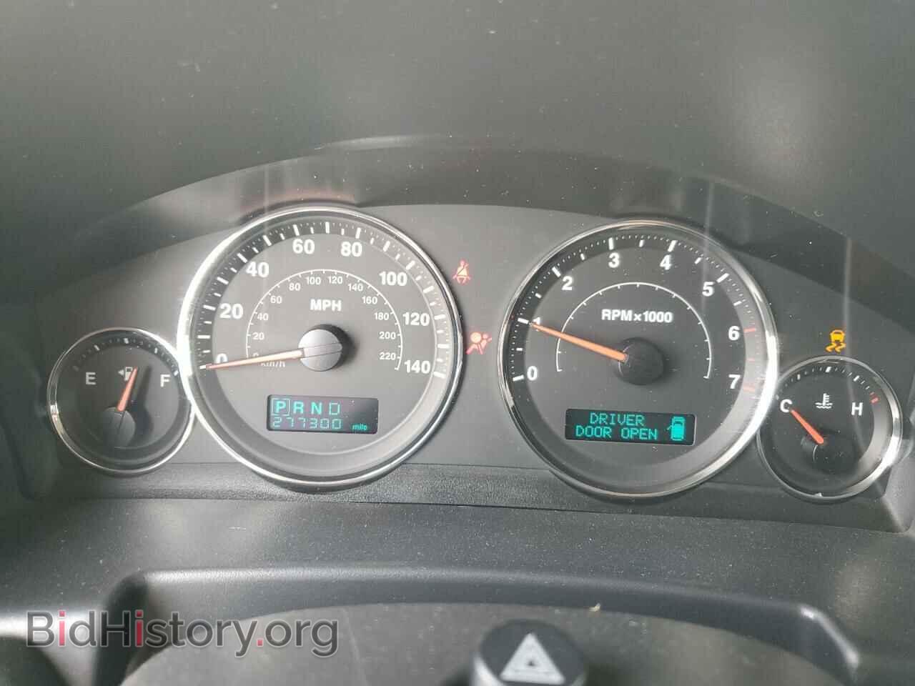 2006 JEEP COMMANDER - VIN: 1J8HH48K76C352971 - Photo 9