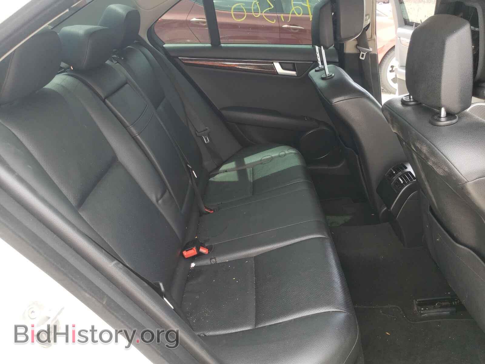 2012 MERCEDES-BENZ C-CLASS - VIN: WDDGF4HB6CA635464 - Фото 6