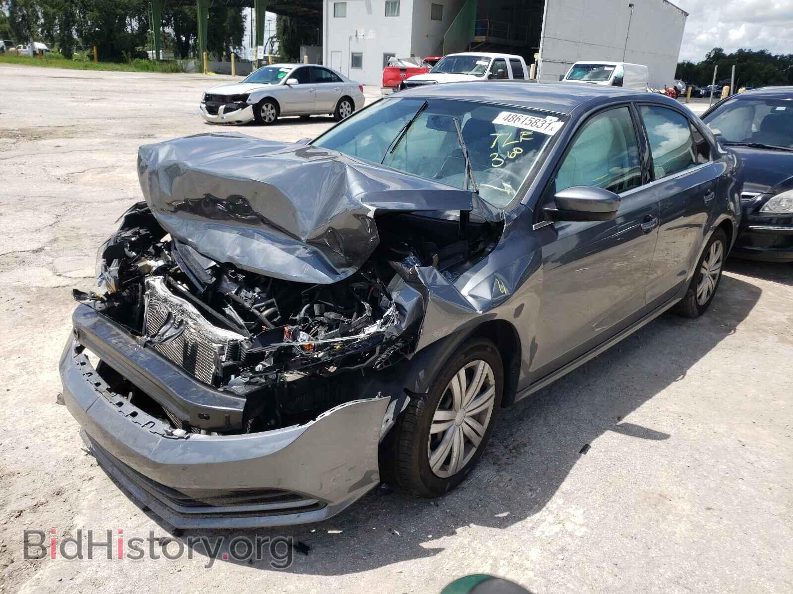 2017 VOLKSWAGEN JETTA - VIN: 3VW2B7AJ1HM381723 - Фото 2