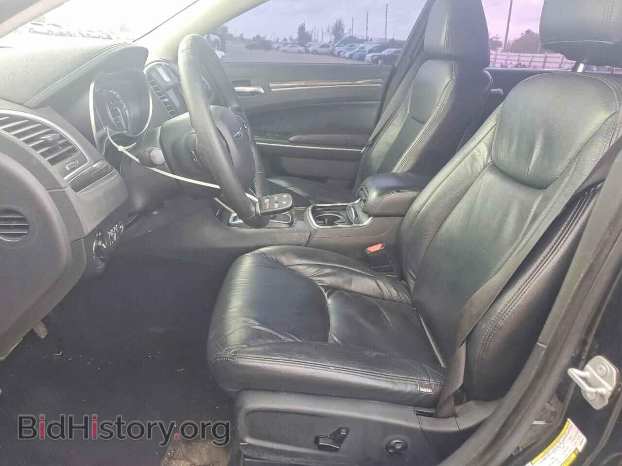 2019 CHRYSLER 300 - VIN: 2C3CCAAGXKH582441 - Фото 7