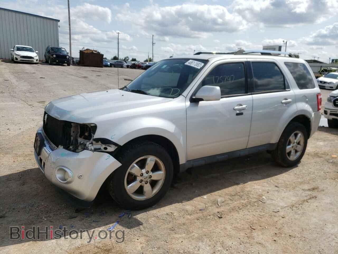 2011 FORD ESCAPE - VIN: 1FMCU0E71BKB59202 - Фото 2