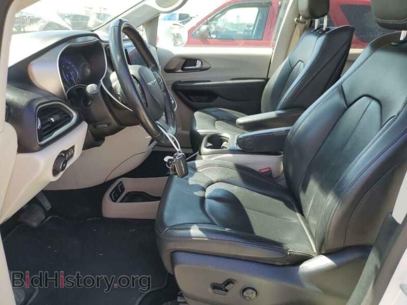 2020 Chrysler PACIFICA (VIN 2C4RC1EG4LR164890) — фото 7 из 13