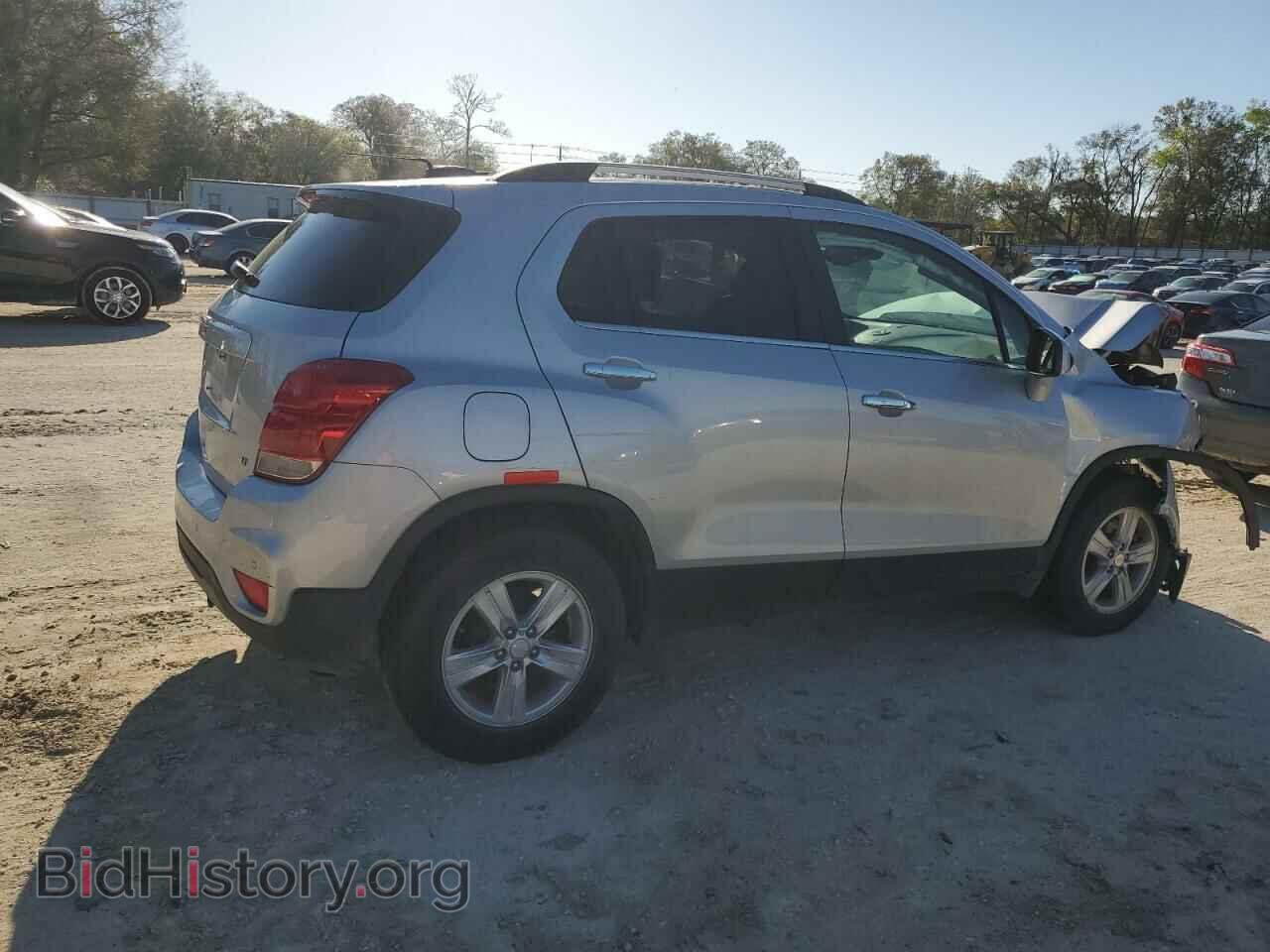 2019 CHEVROLET TRAX - VIN: 3GNCJLSB3KL392463 - Фото 3
