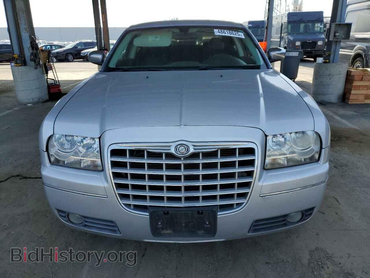2010 CHRYSLER 300 - VIN: 2C3CA5CV5AH225207 - Фото 5