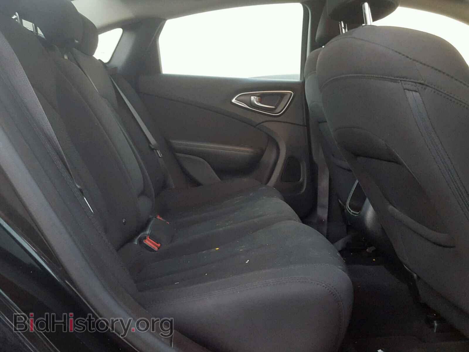 2016 CHRYSLER 200 - VIN: 1C3CCCAB5GN136910 - Photo 6