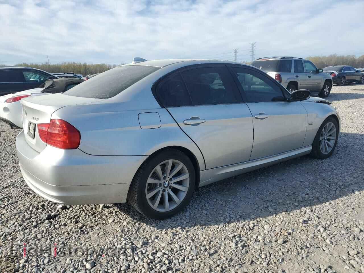 2011 BMW 3 SERIES - VIN: WBAPH7C54BE675893 - Фото 3