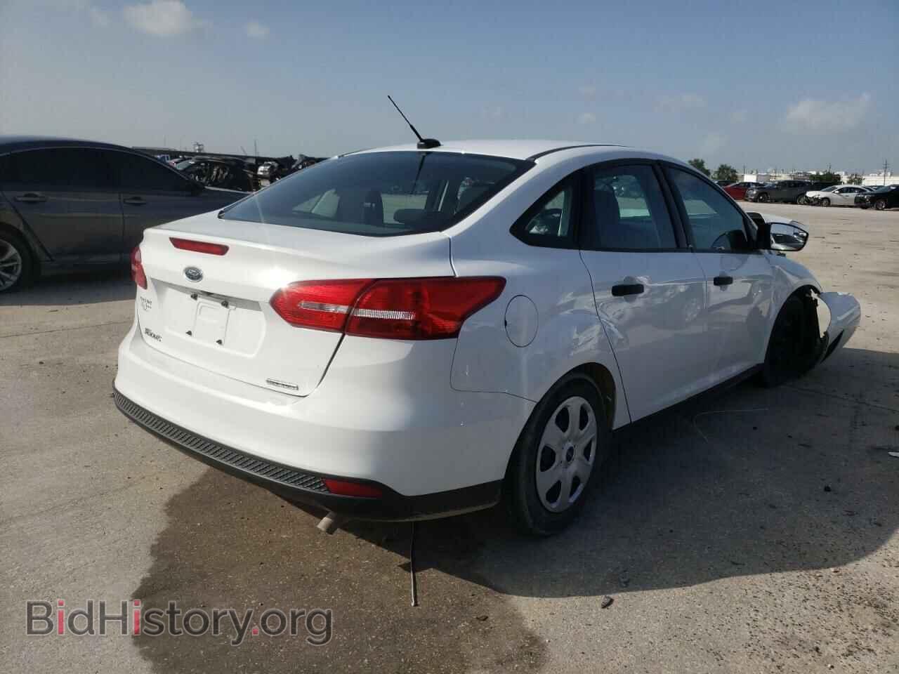 2016 FORD FOCUS - VIN: 1FADP3E24GL397204 - Photo 4