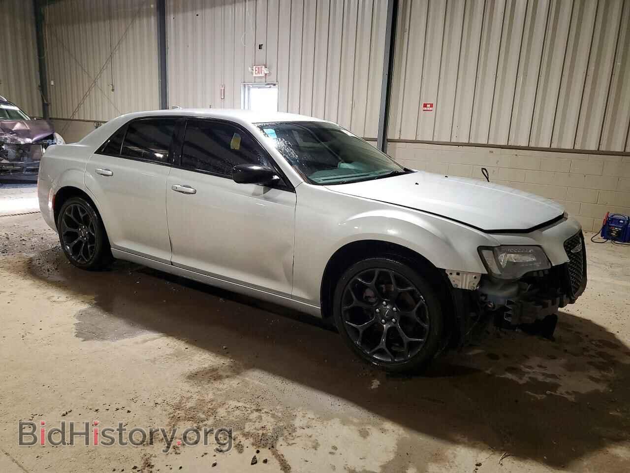 2019 CHRYSLER 300 - VIN: 2C3CCAAG3KH580465 - Фото 4