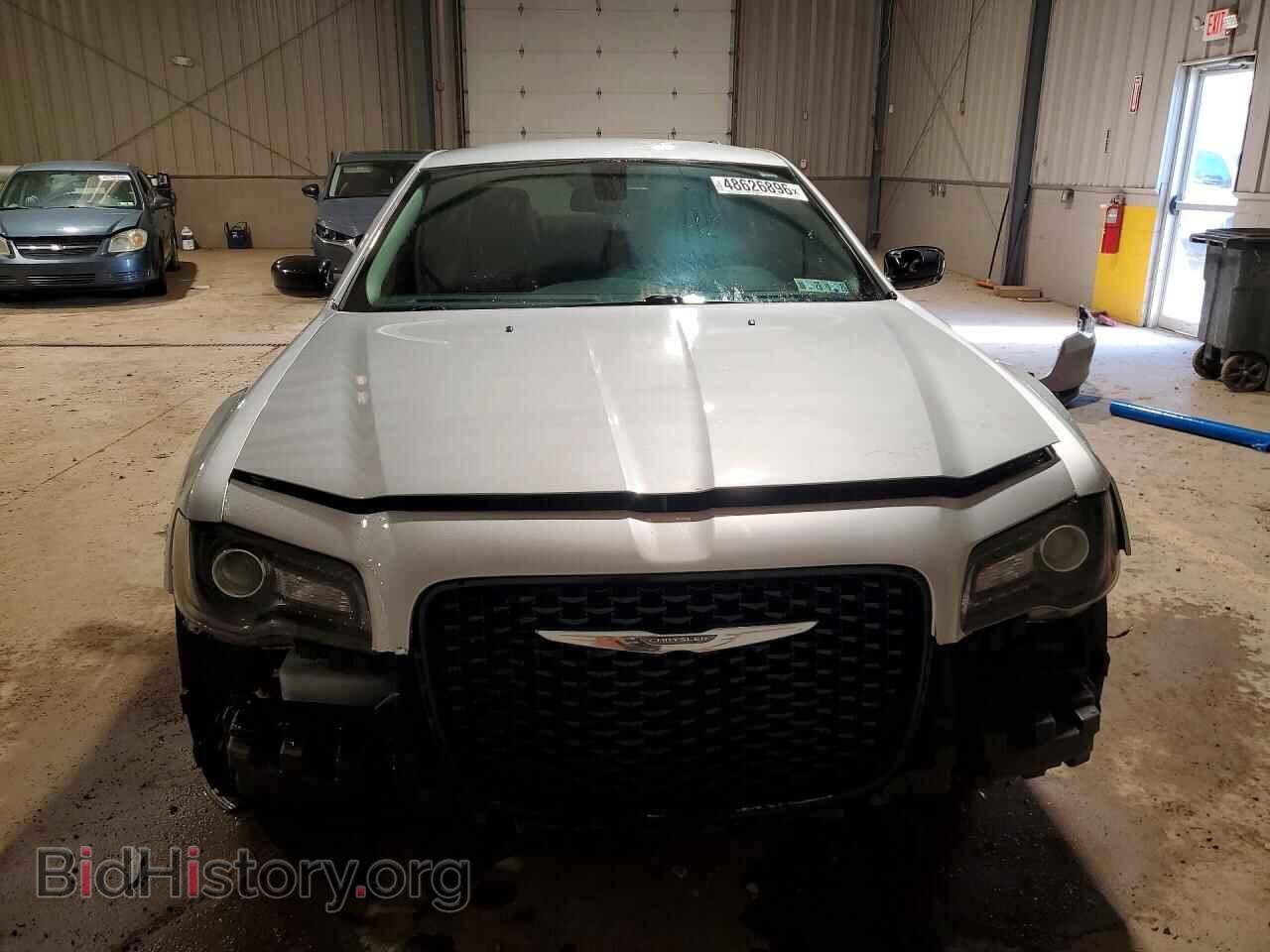 2019 CHRYSLER 300 - VIN: 2C3CCAAG3KH580465 - Фото 5