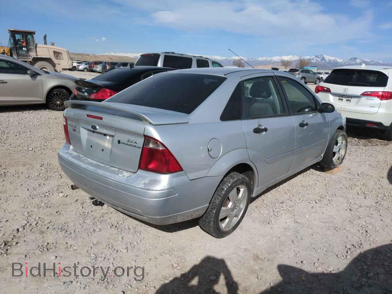 2006 FORD FOCUS - VIN: 1FAHP34N76W106348 - Фото 3