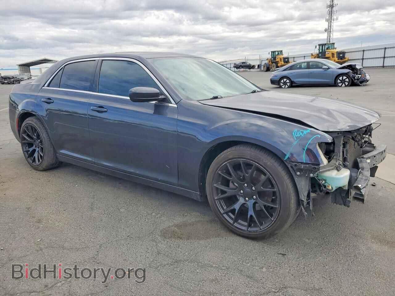 2016 CHRYSLER 300 - VIN: 2C3CCAAG1GH351273 - Фото 4