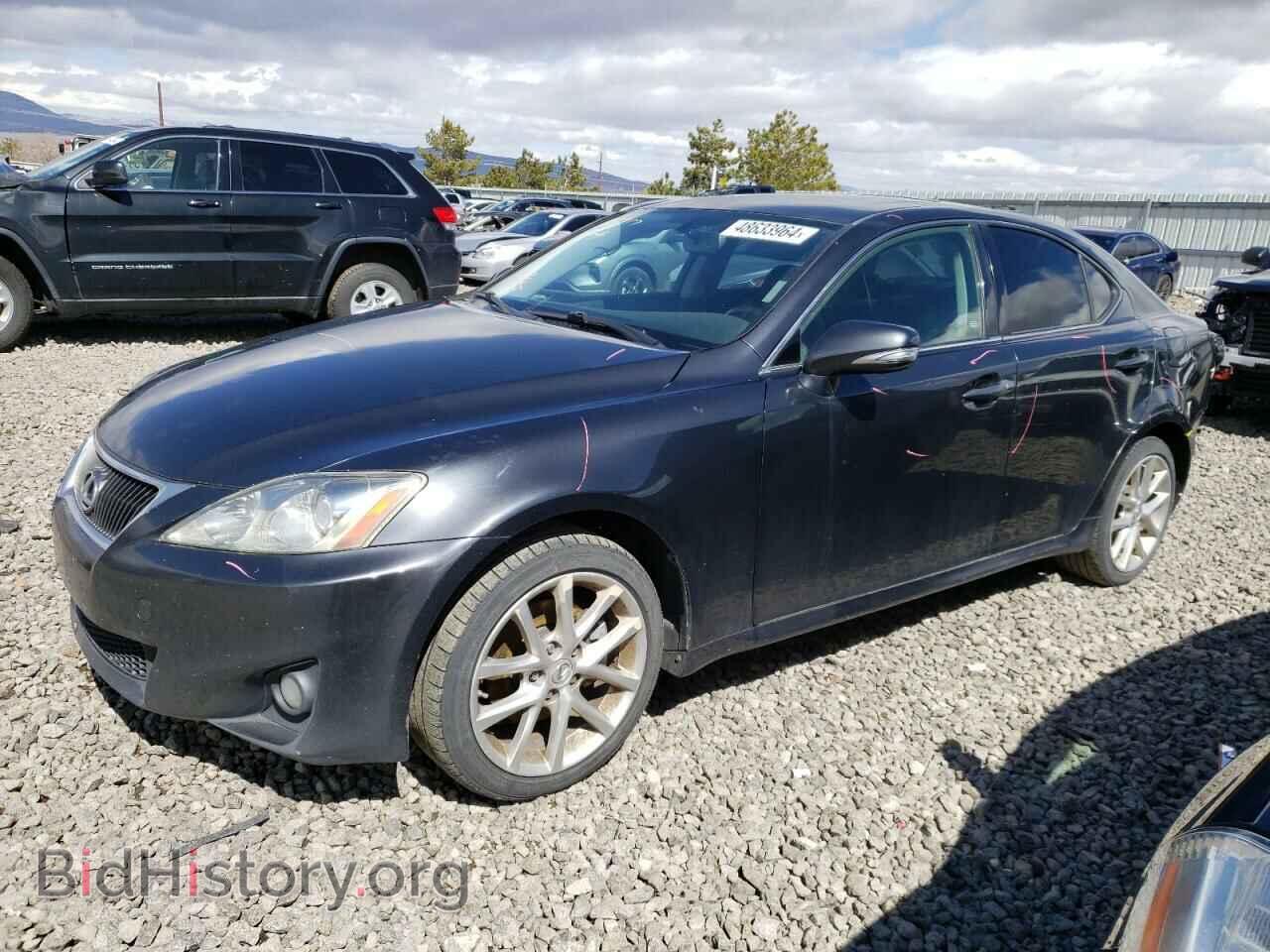 Photo JTHCF5C27B5047357 - LEXUS IS 2011